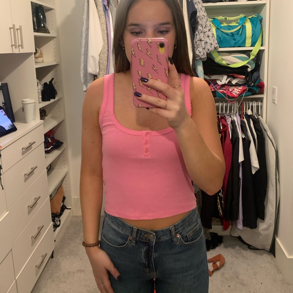 Pink tank top